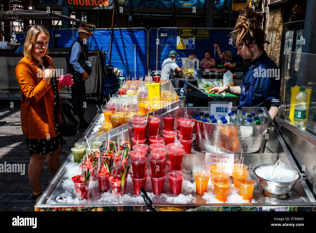A Fresh Juice Stall At Greenwich Market, London, England Stock Photo