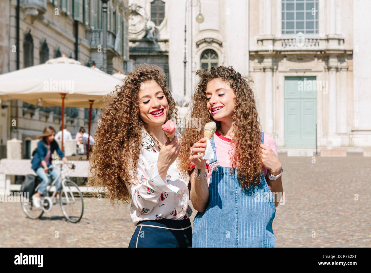 Lombardia fashion hi-res stock photography and images - Alamy