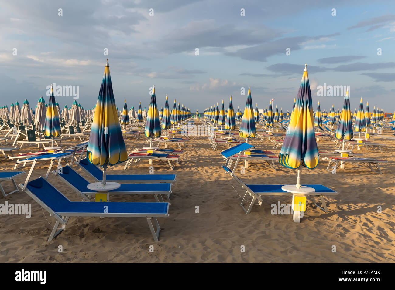 Umbrellas rental hi-res stock photography and images - Alamy