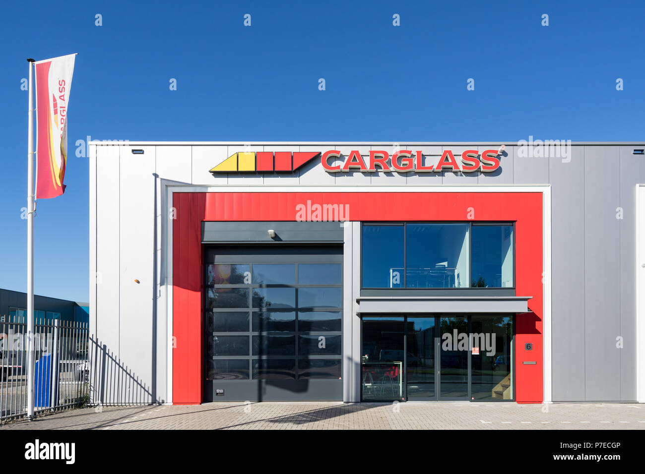 Carglass High Resolution Stock Photography and Images - Alamy