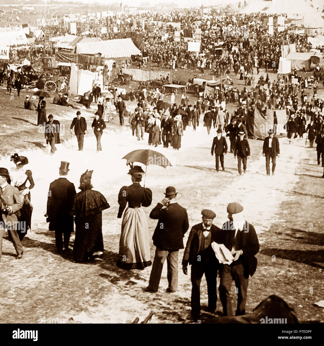 Early 1900s horse racing hi-res stock photography and images - Alamy