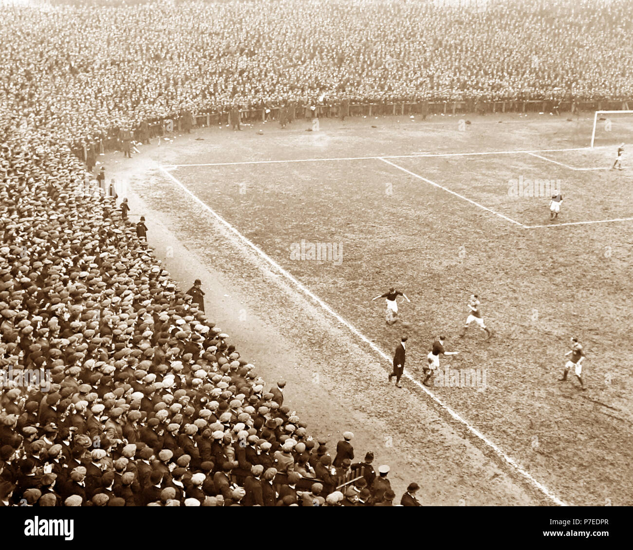 A crowd at a football match, early 1900s Stock Photo