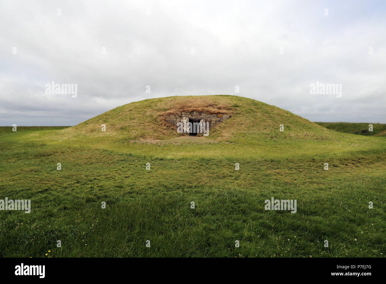 The Hill of Tara, located near the River Boyne, is an archaeological complex that runs between Navan and Dunshaughlin in County Meath, Ireland. It con Stock Photo