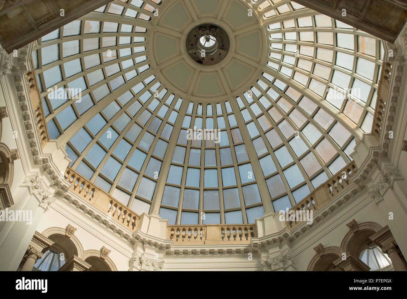 Interior view looking up into glass dome roof of the Tate Gallery at Millbank, London, England Stock Photo