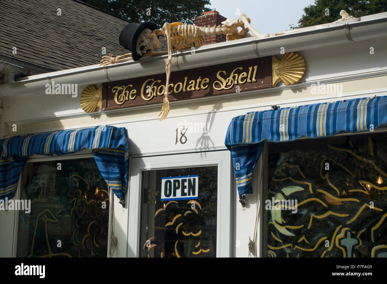The Chocolate Shell Old Lyme CT Stock Photo Alamy