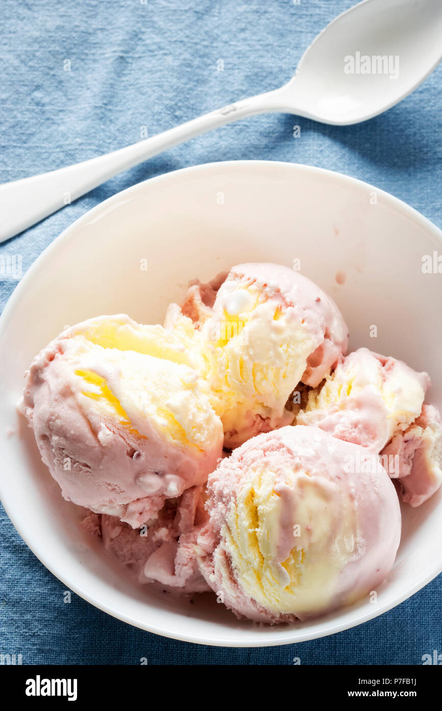Clotted Cream Stock Photos Clotted Cream Stock Images Alamy