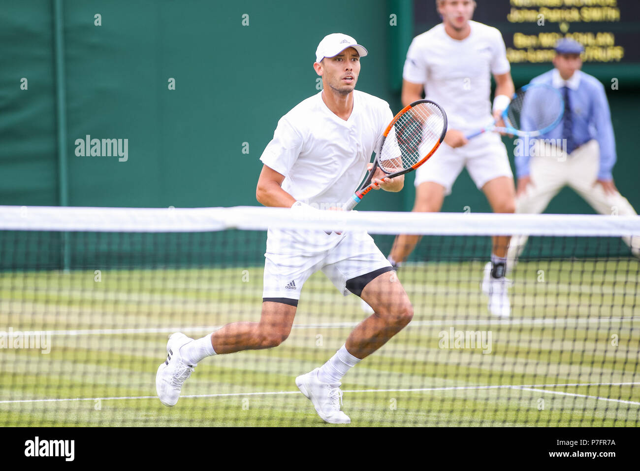 lawn tennis live match