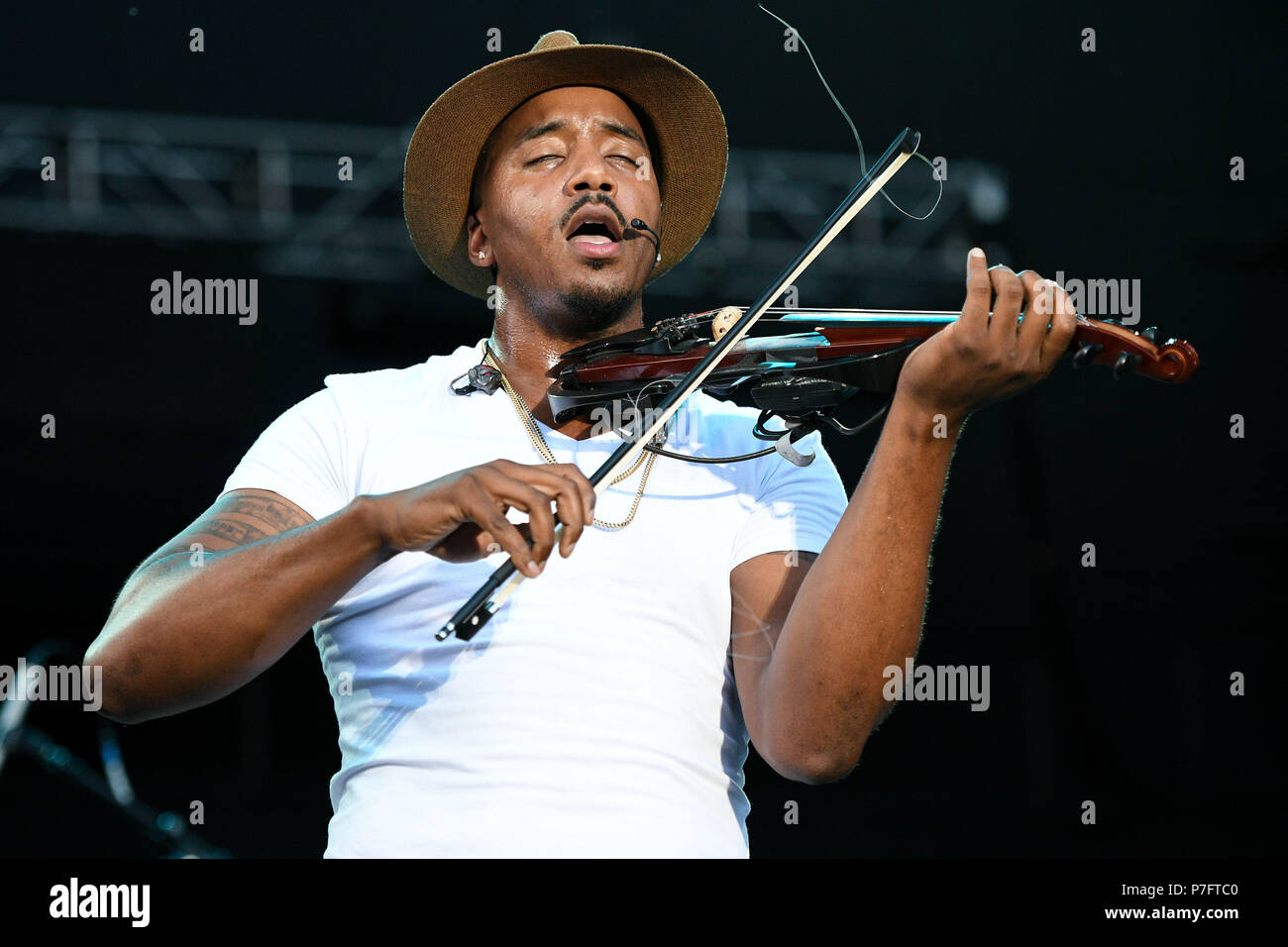 Damien escobar hires stock photography and images Alamy