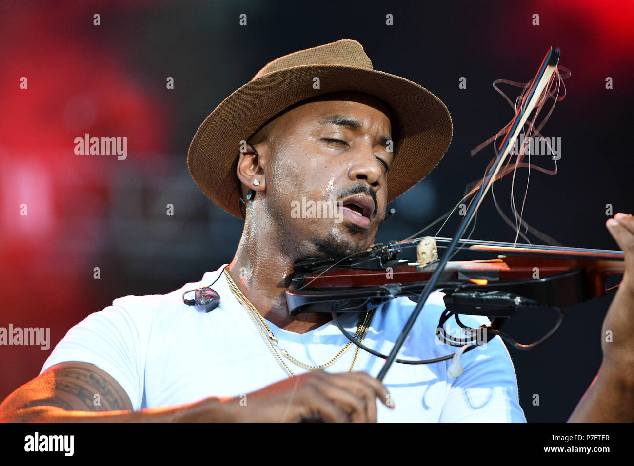 Damien escobar hires stock photography and images Alamy