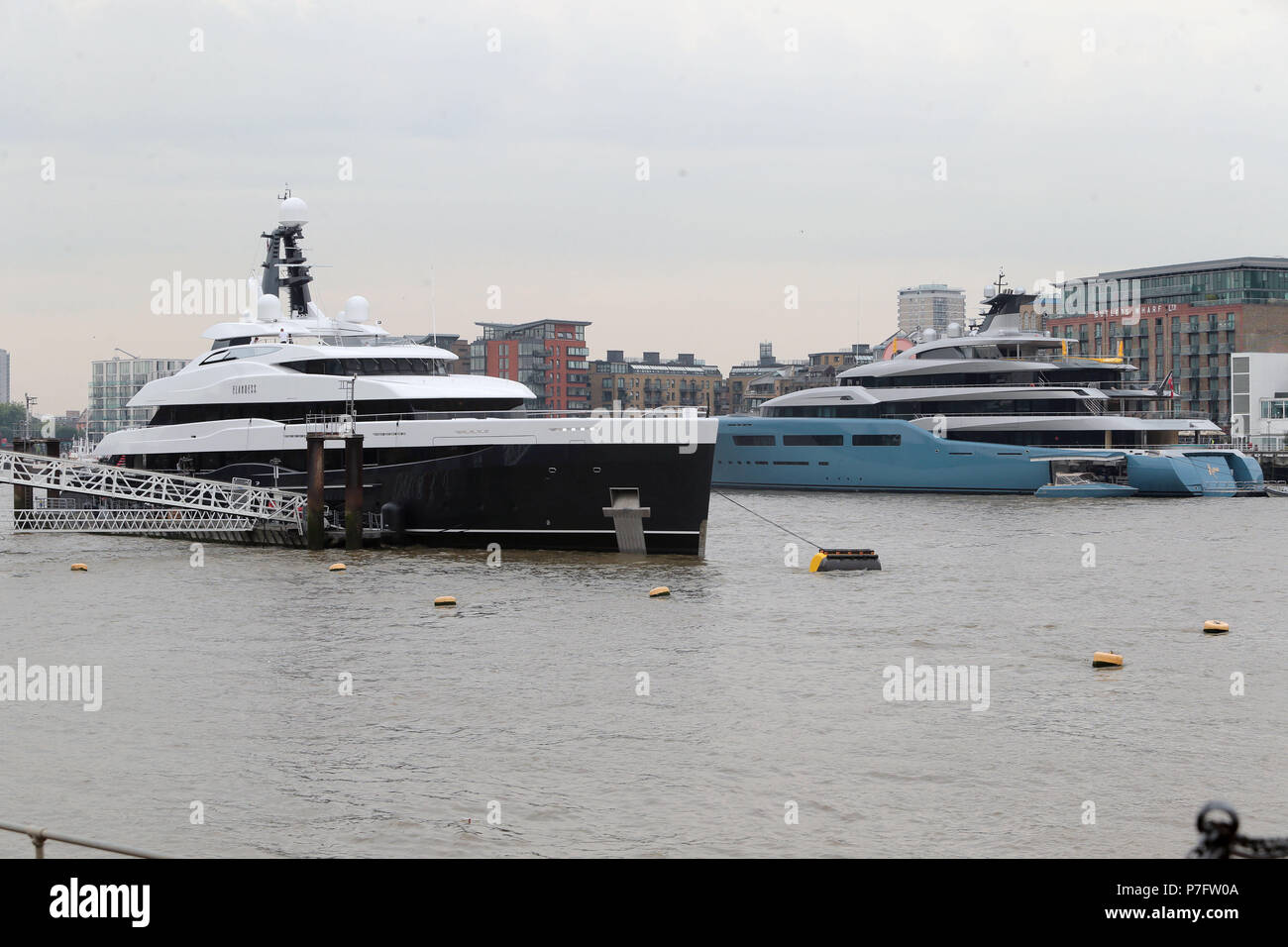 joe lewis mega yacht