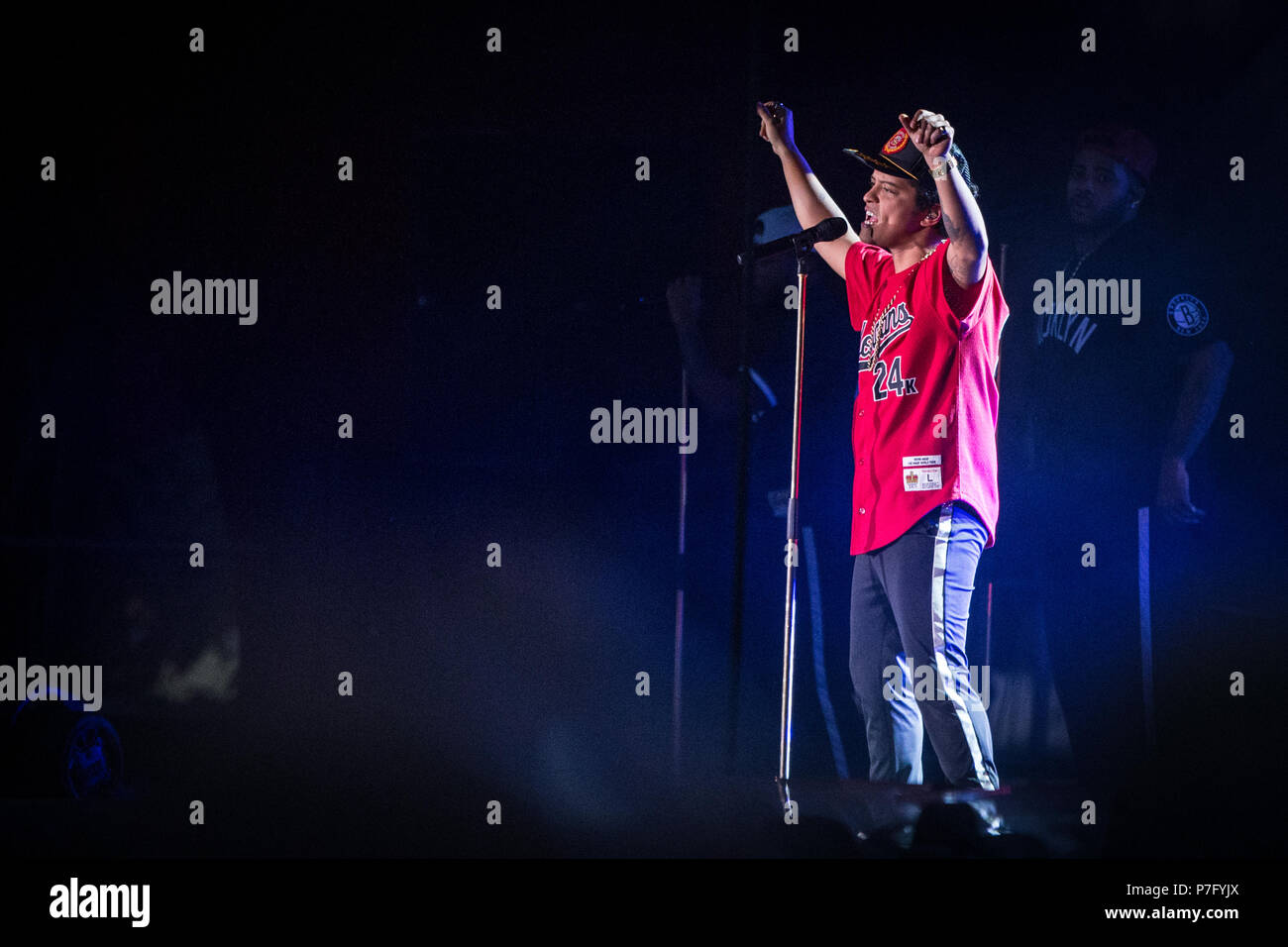 Bruno mars 2018 hi-res stock photography and images - Alamy