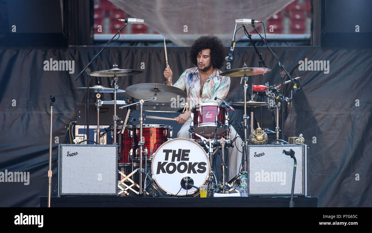 Germany, Stuttgart. 30th June, 2018. Drummer Alexis Nunez during a performance of his band 'The Kooks'. Credit: Sebastian Gollnow/dpa/Alamy Live News Stock Photo