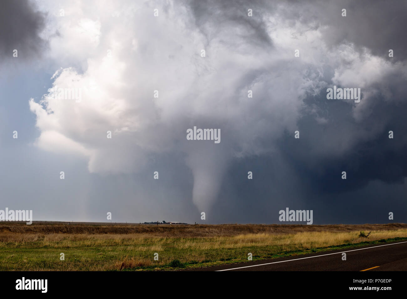 Tornado and supercell thunderstorm in Ensign, Kansas, USA Stock Photo