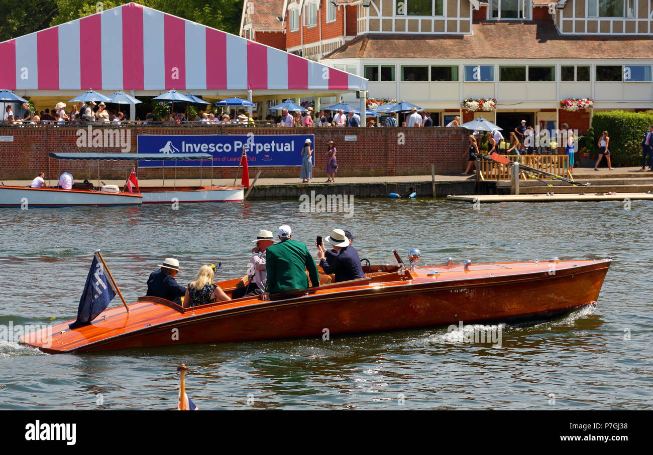 Henley Royal Regatta Stock Photo Alamy