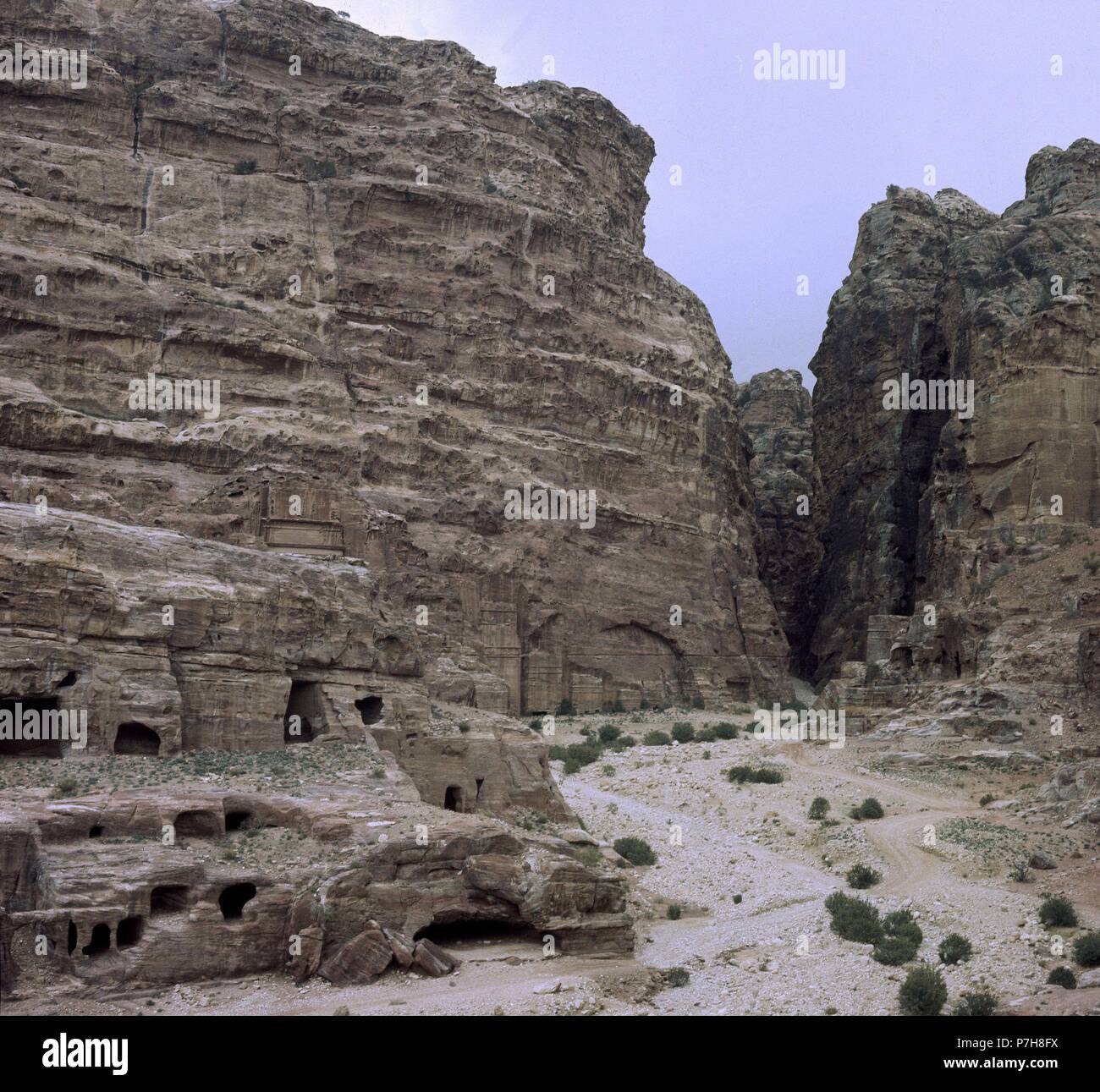 CIUDAD NABATEA. Location EXTERIOR, PETRA Stock Photo Alamy