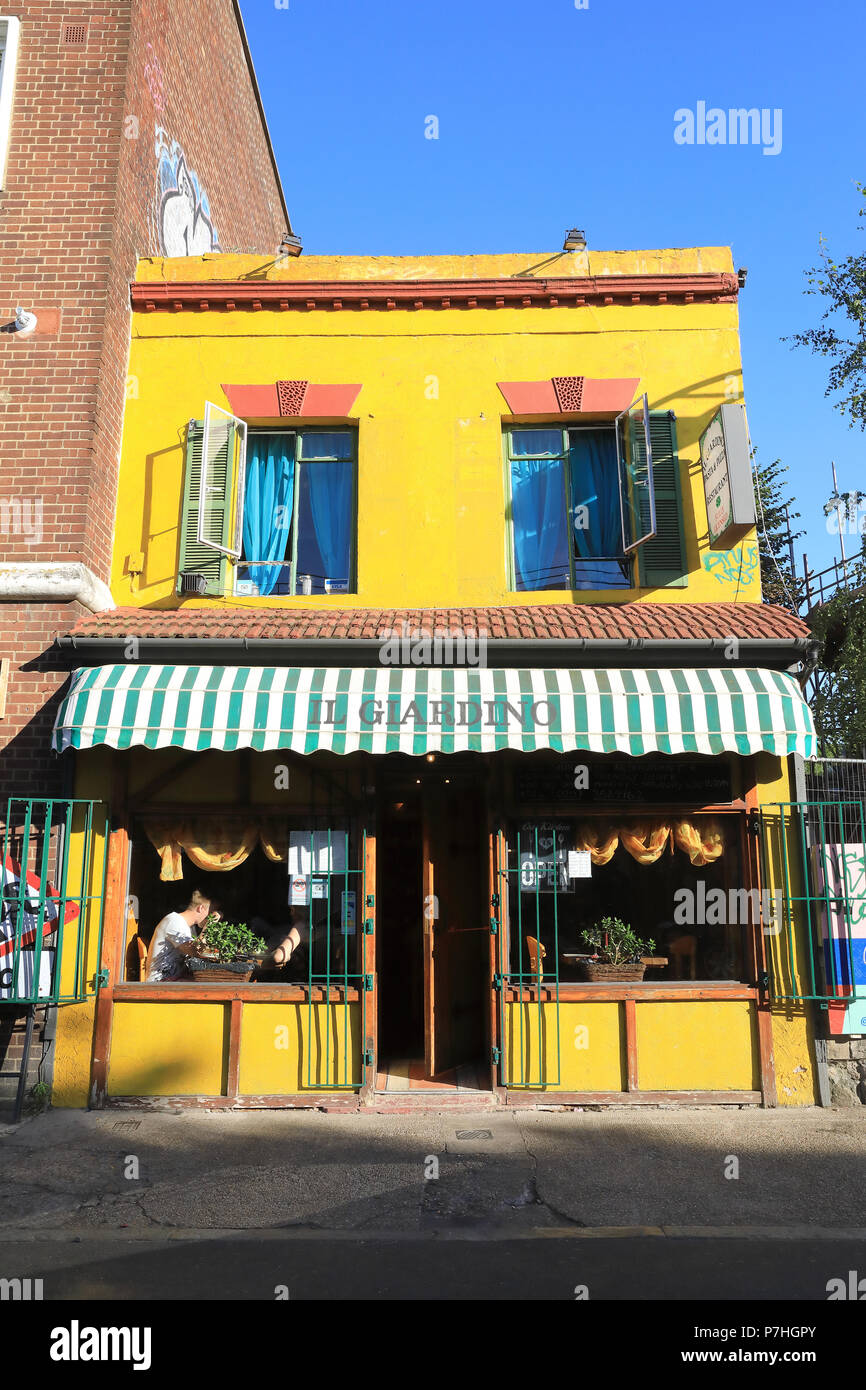 Il Giardino Italian restaurant on Blenheim Grove in trendy Peckham, in south London, UK Stock Photo