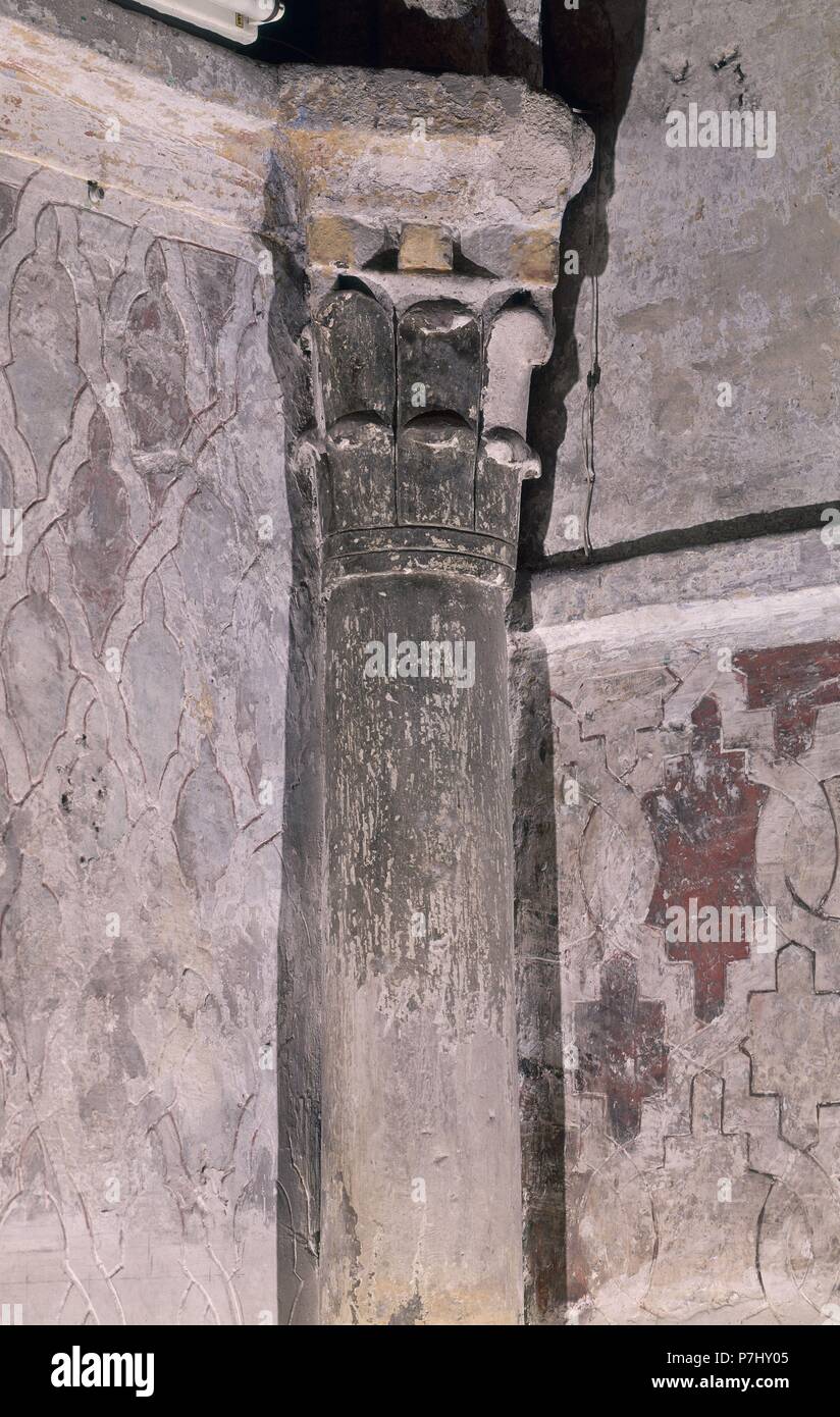 CAPITEL ARABE Y YESERIAS POLICROMADAS. Location CAPILLA SEPULCRO