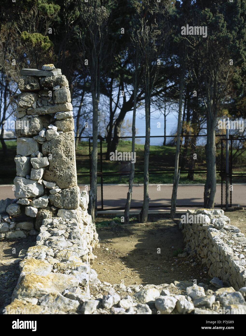 Empuries. Greek colony. House of the Peristyle, ca. 200-100 BC. Entrance of the houses, surrounded by a peristyle. Ruins. Alt Emporda, province of Girona, Catalonia, Spain. Stock Photo