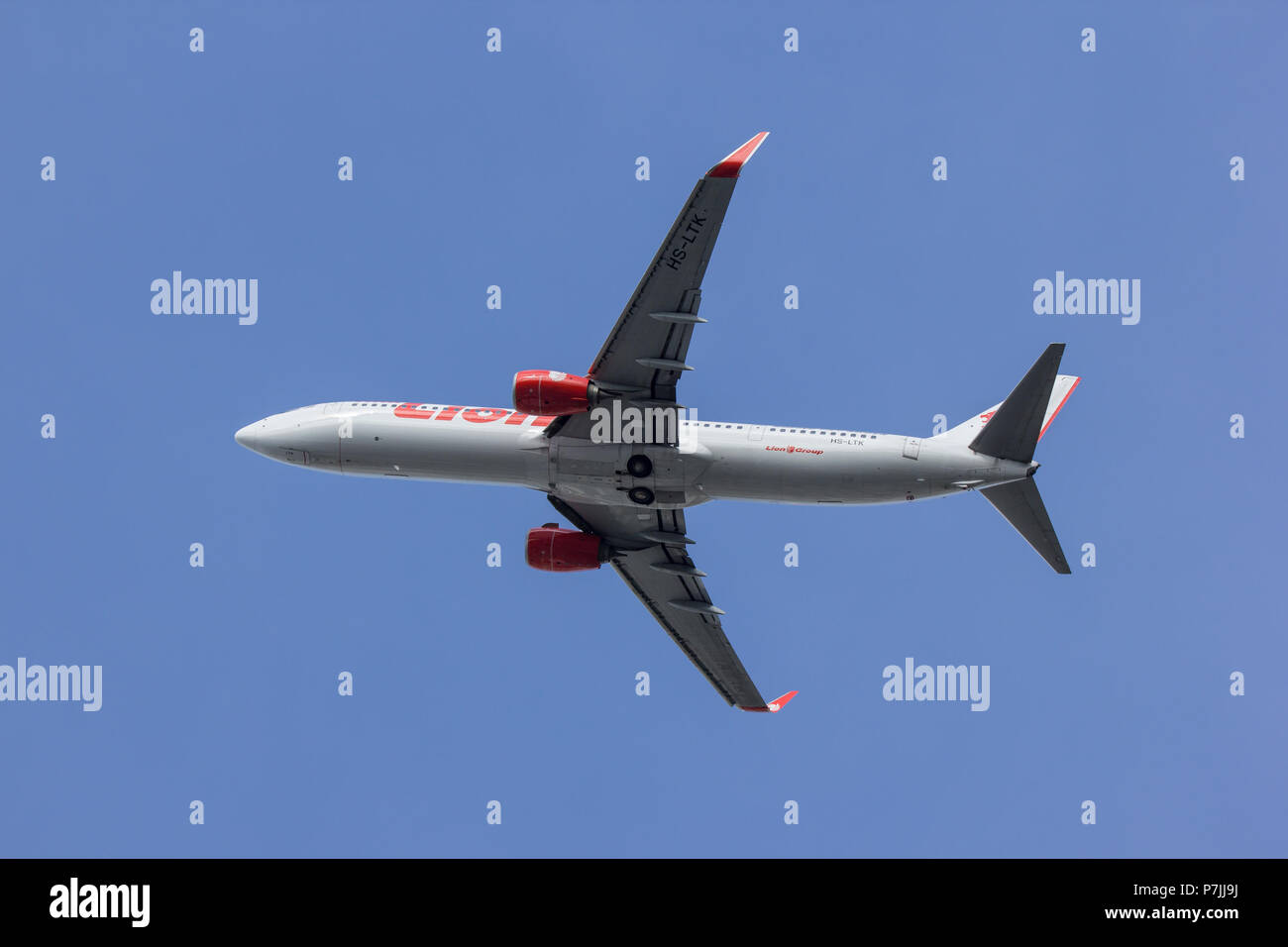CHIANG MAI, THAILAND - JUNE 28 2018: HS-LTK Boeing 737-900 of Thai lion Air airline. Take off from Chiangmai airport to Bangkok. Stock Photo