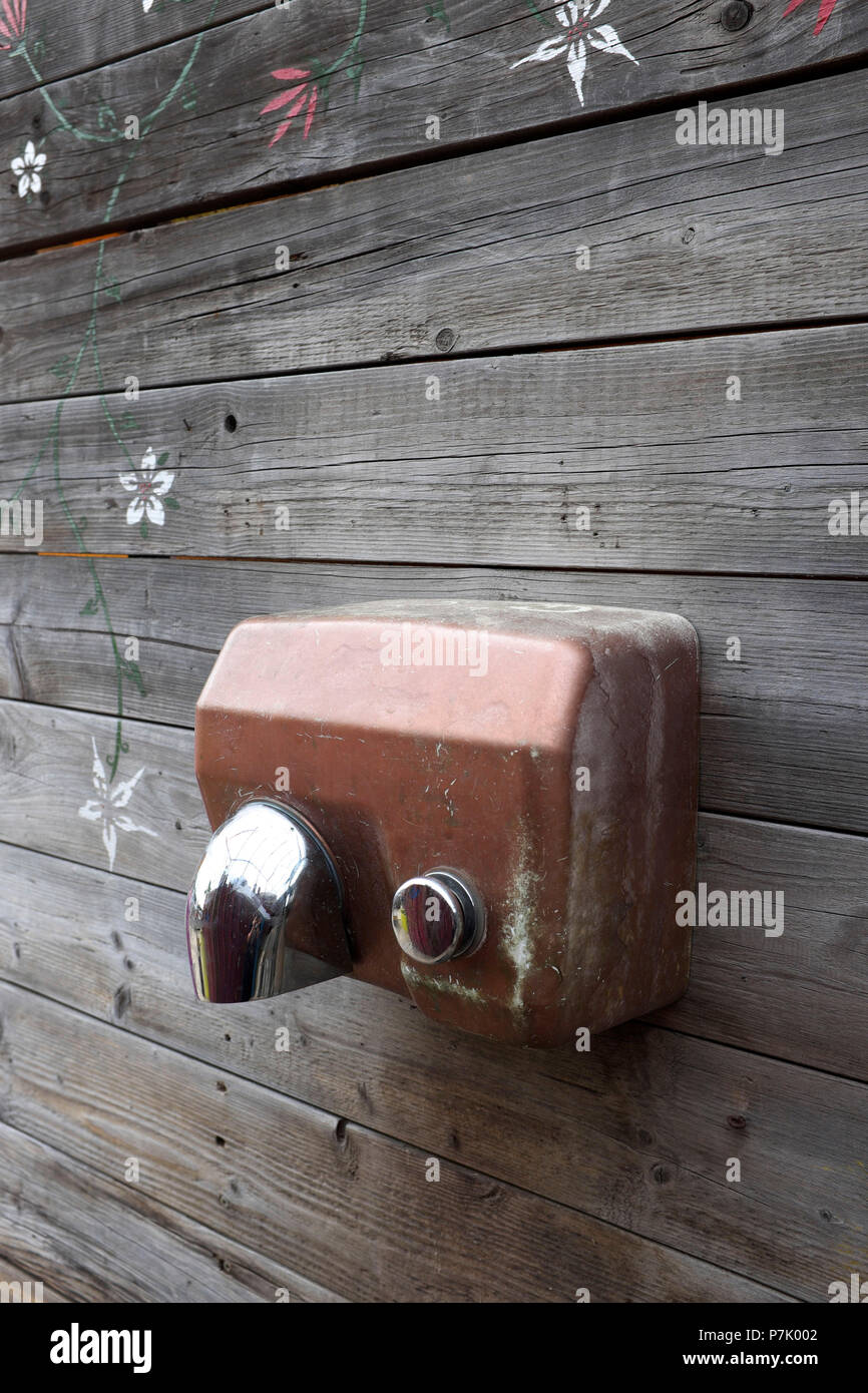 Beachclub Strand Pauli, hand dryer on wooden wall Stock Photo