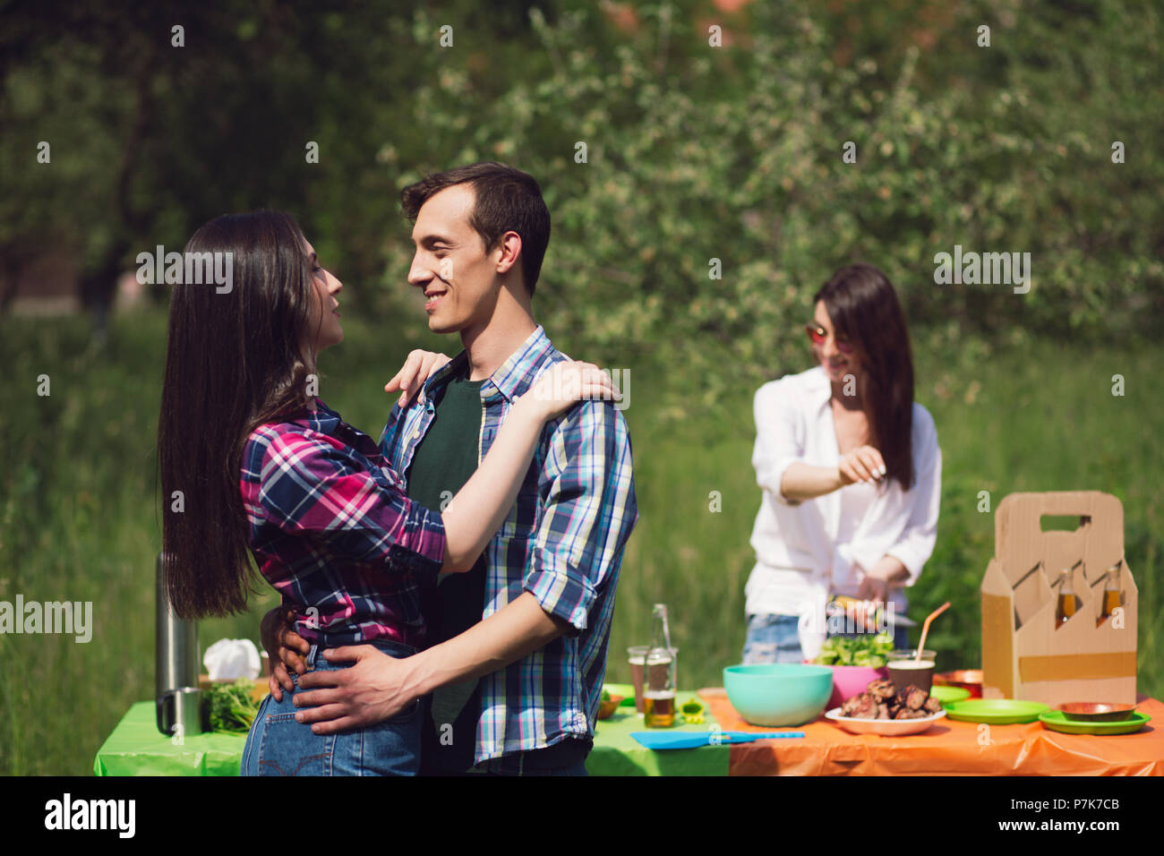 Happy summer picnic hi-res stock photography and images - Alamy