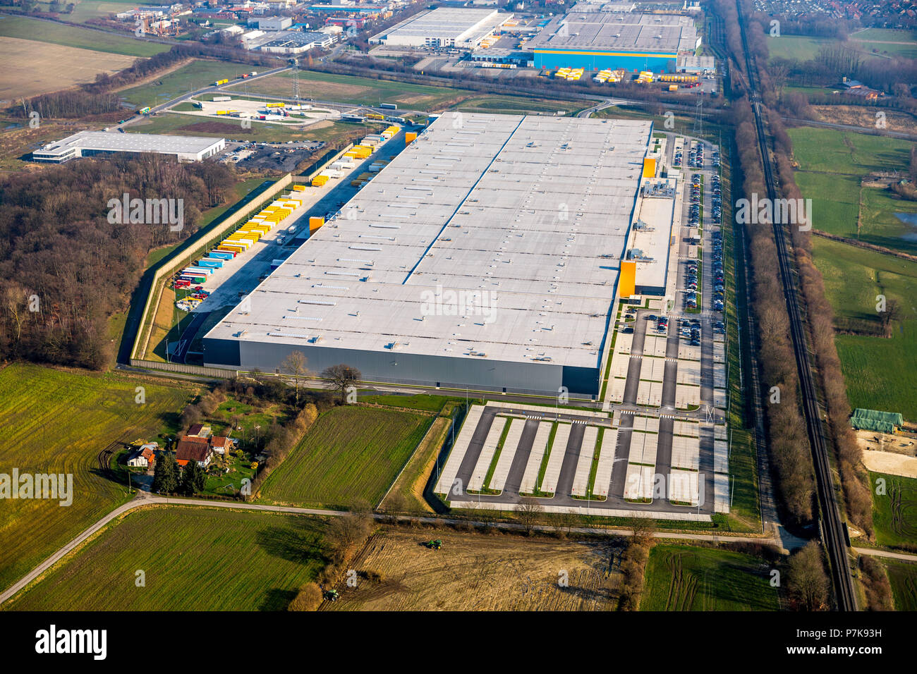 Amazon logistics center in werne hires stock photography and images