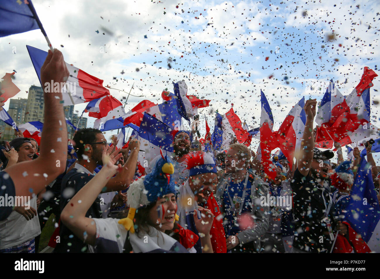 Nizhny Novgorod, Russia. 6th July, 2018. French football fans seen celebrating with their national flags.French football fans celebrate their national football team victory over uruguay during the quarterfinal match of the Russia 2018 world cup finals. Credit: Aleksey Fokin/SOPA Images/ZUMA Wire/Alamy Live News Stock Photo