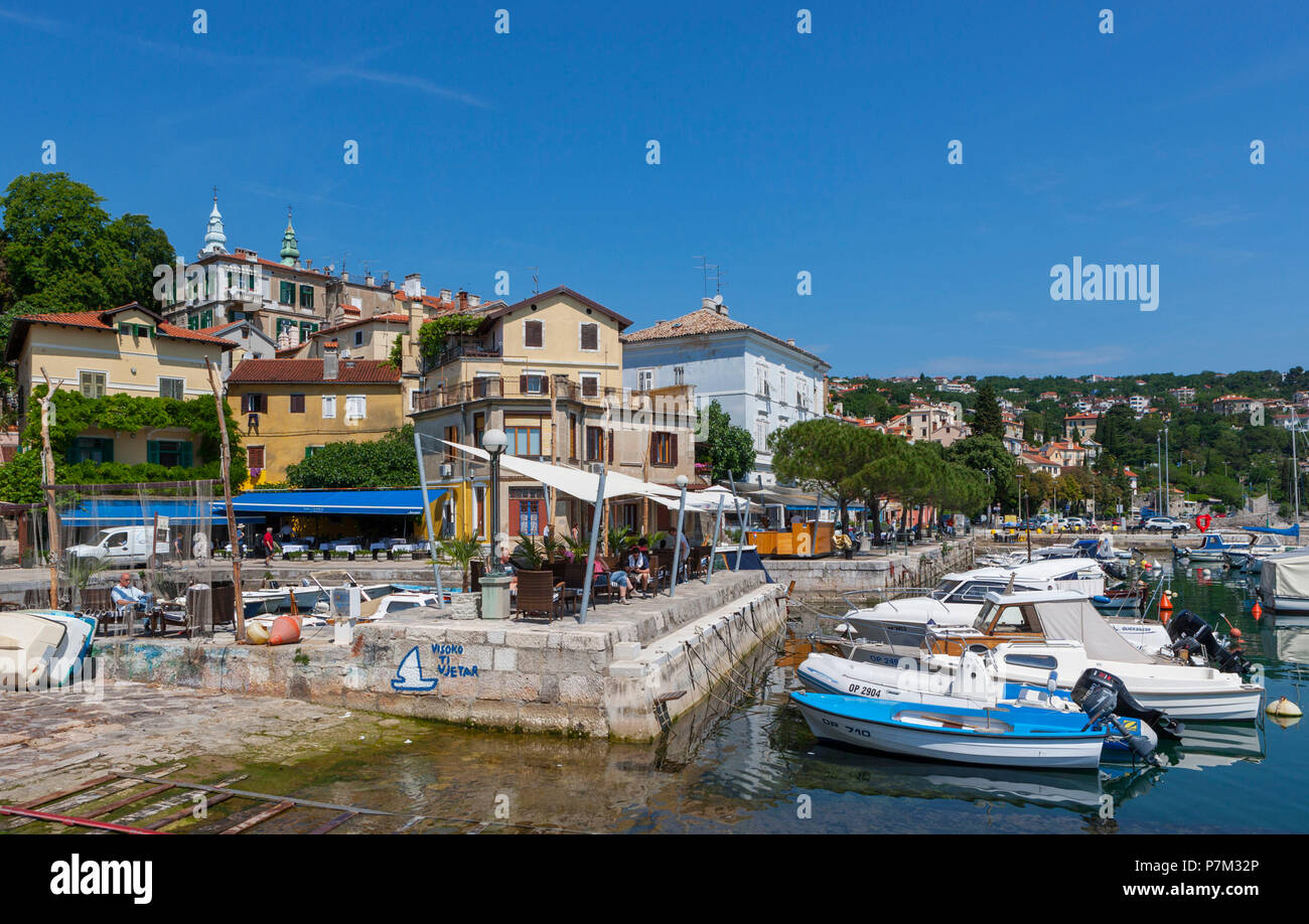 Croatia, Istria, Kvarner Bay, Volosko, harbor, beach cafe, promenade, Adriatic sea, Stock Photo