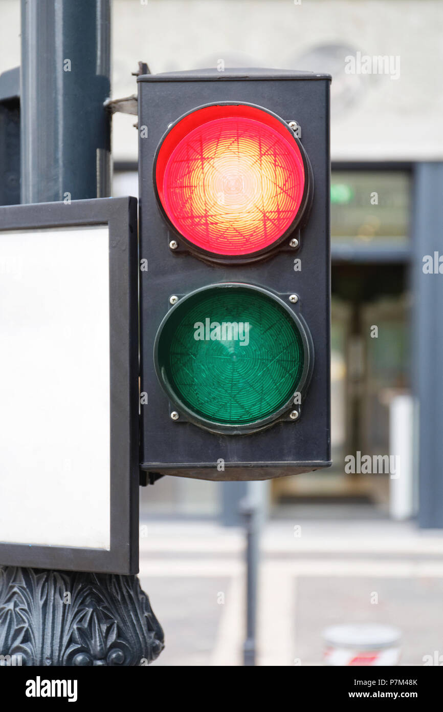 Red Signal at Traffic Light Stock Photo - Alamy