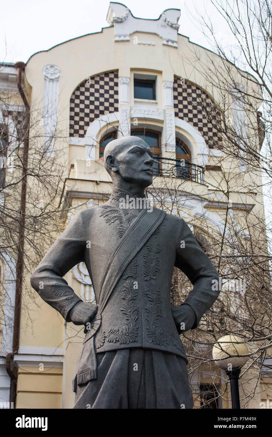 Monument of 'Yul Brynner' in Vladivostok in Russia Stock Photo