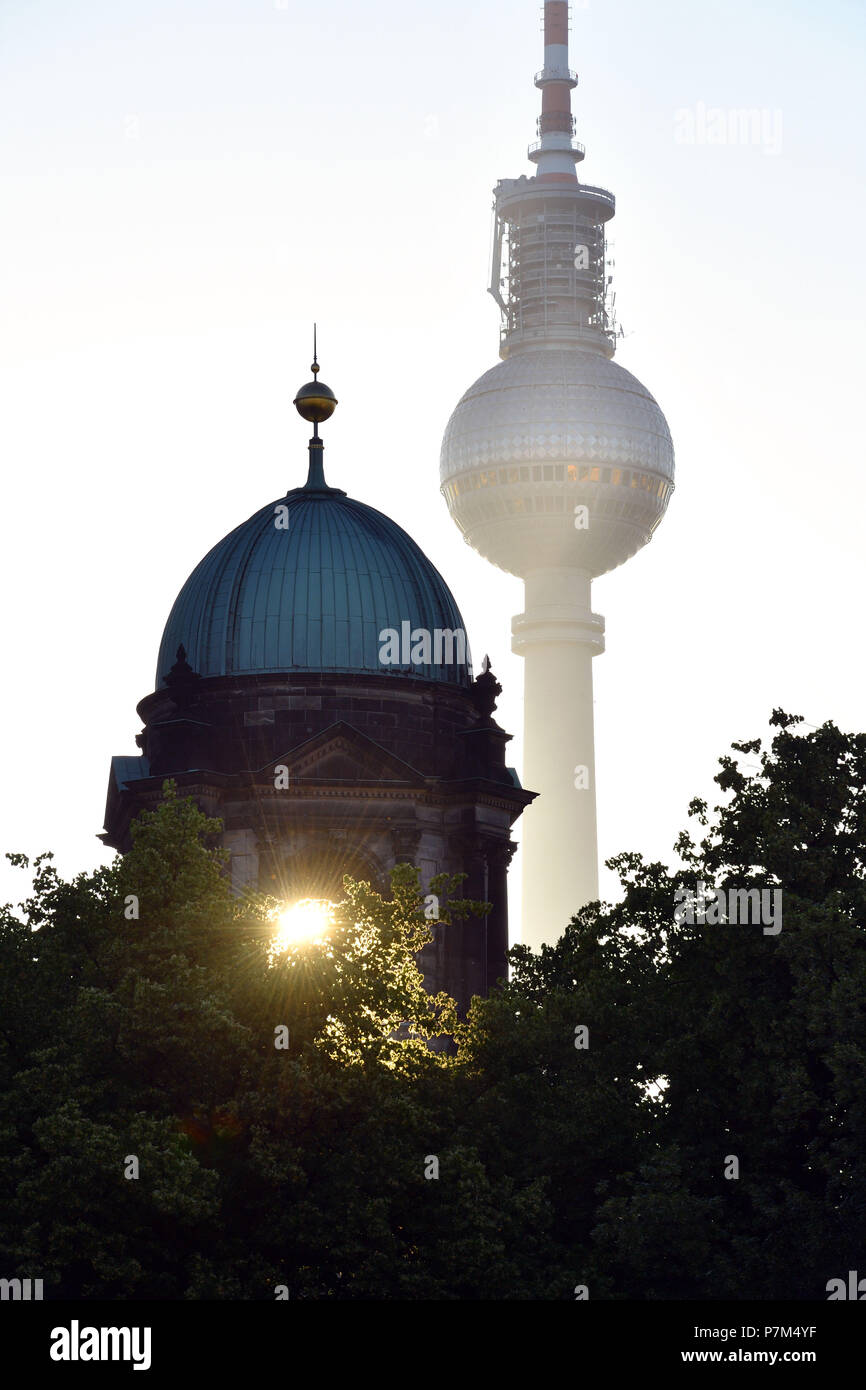 Germany, Berlin, Berlin-Mitte district, Alexanderplatz, TV Tower (Fernsehturm) Stock Photo