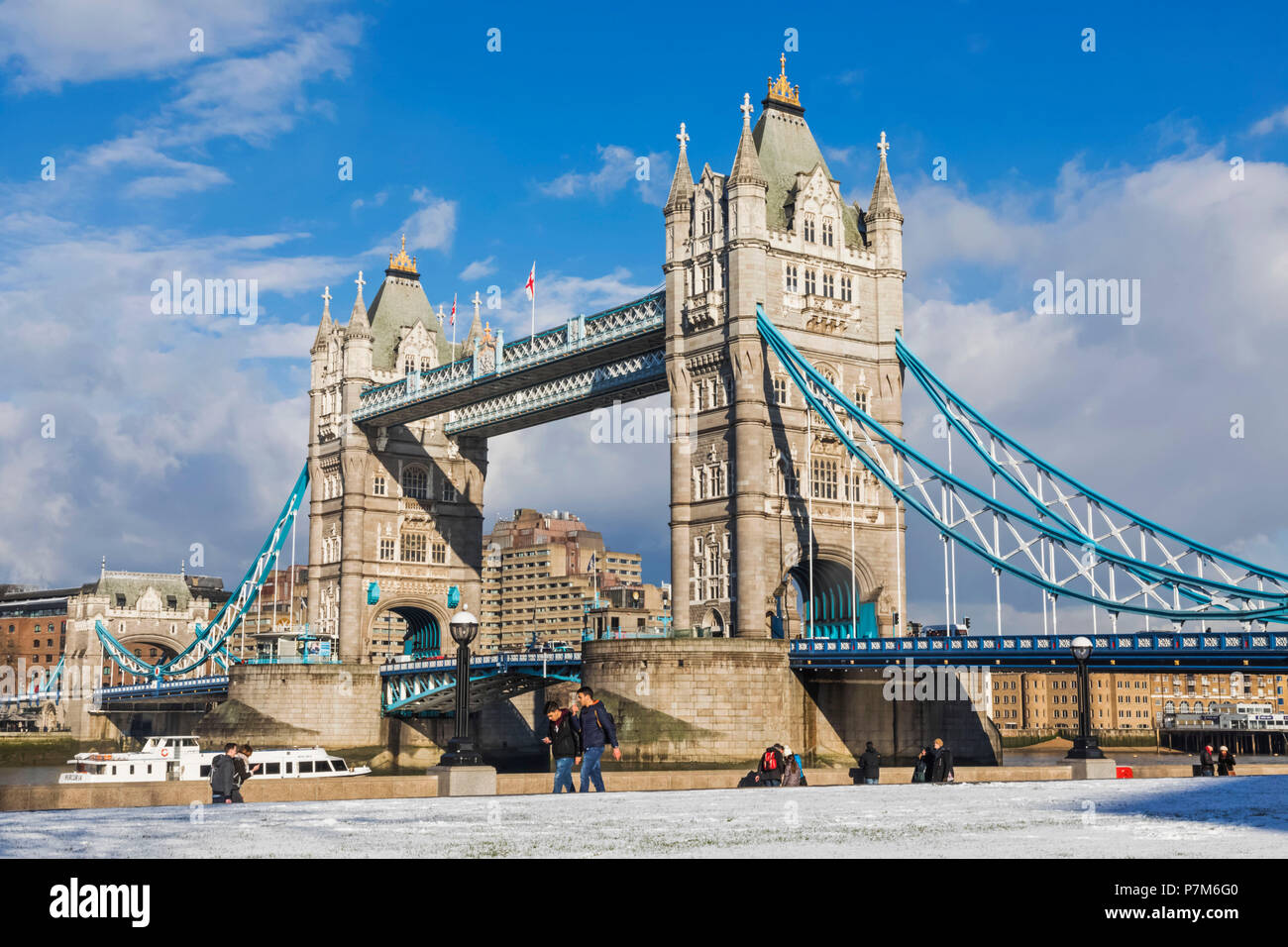 At potters field by tower bridge hires stock photography and images