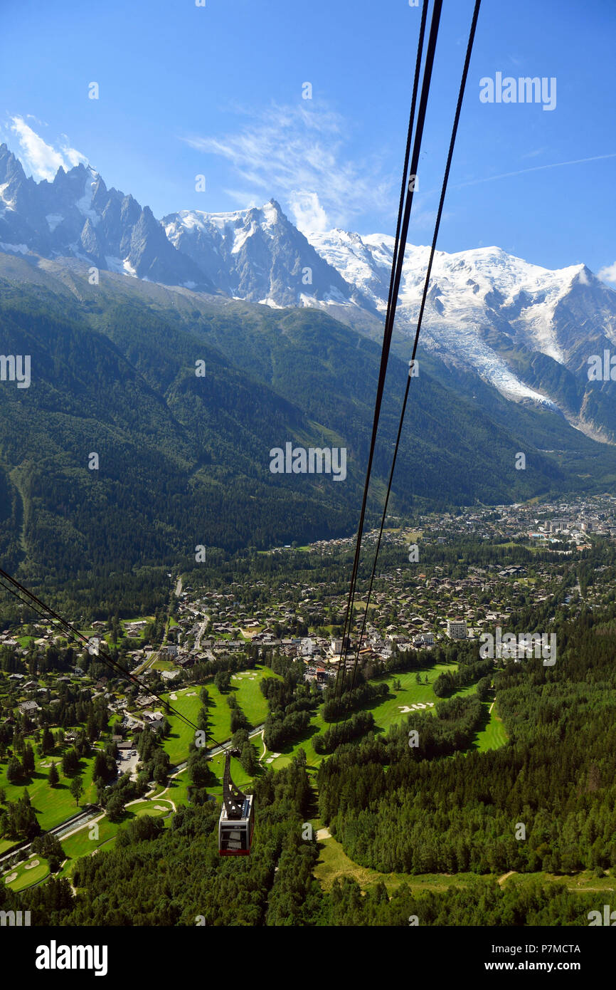 France, Haute Savoie, Chamonix Mont Blanc, cabel car station for La Flegere and Mont Blanc (4810m) Stock Photo