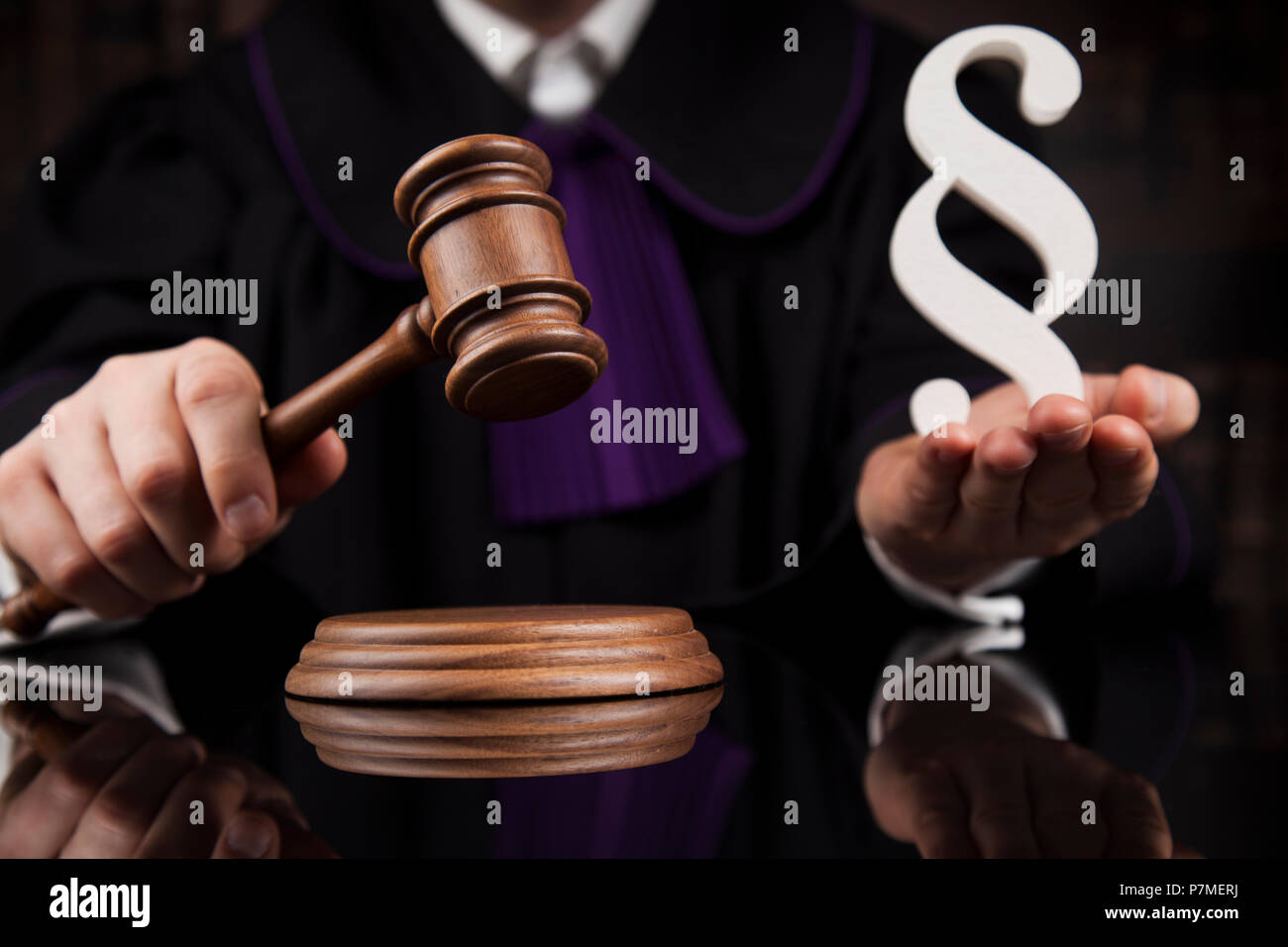 Court gavel,Law theme, mallet of justice, Paragraph Stock Photo Alamy
