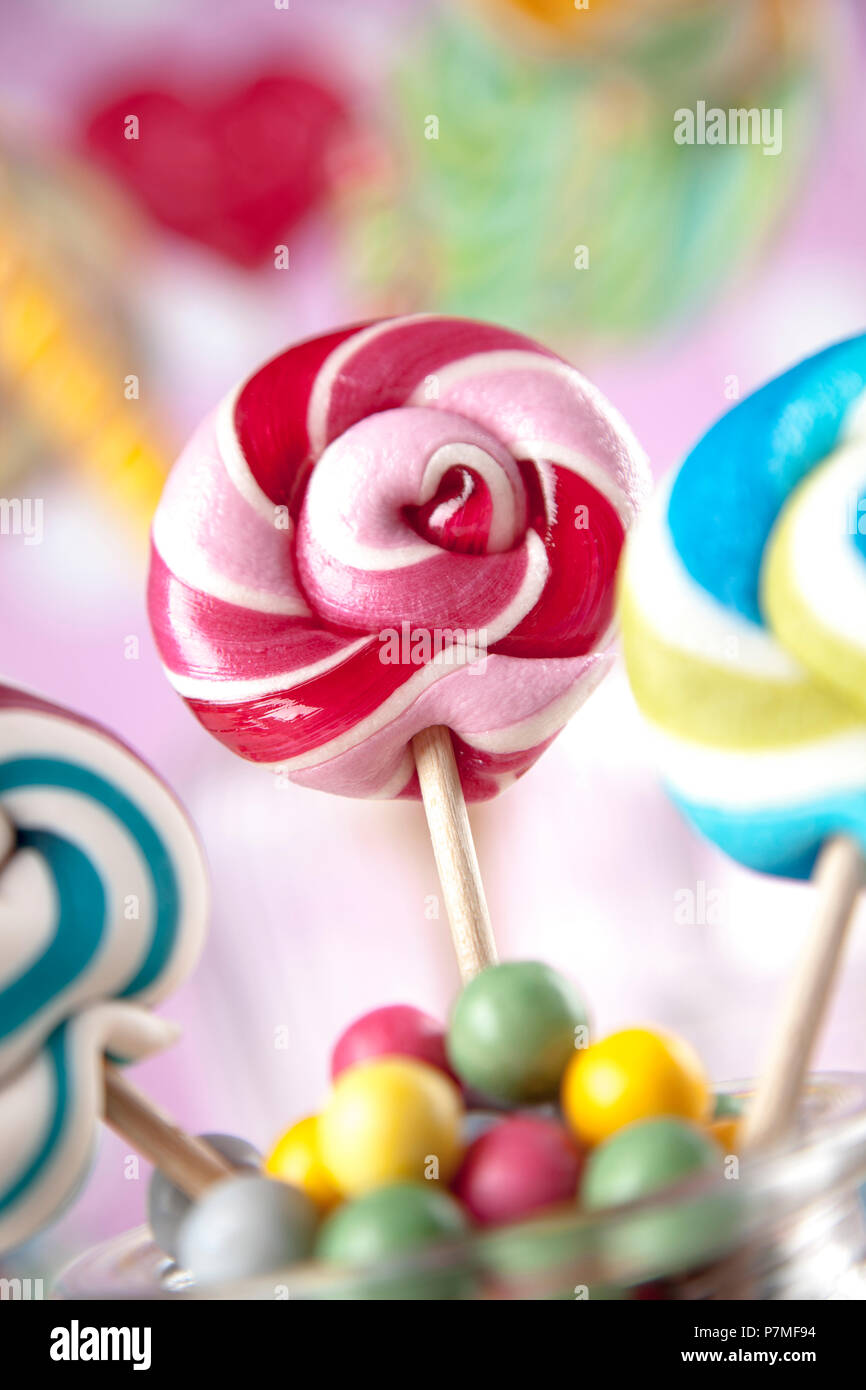 Many lollipops different colors hi-res stock photography and images - Alamy