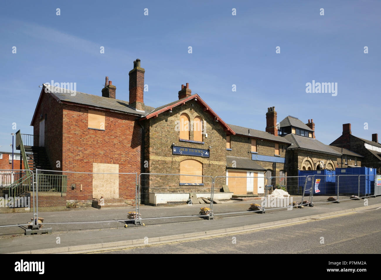 Closed and abandoned public house "Old Tracks", alongside Cleethorpes