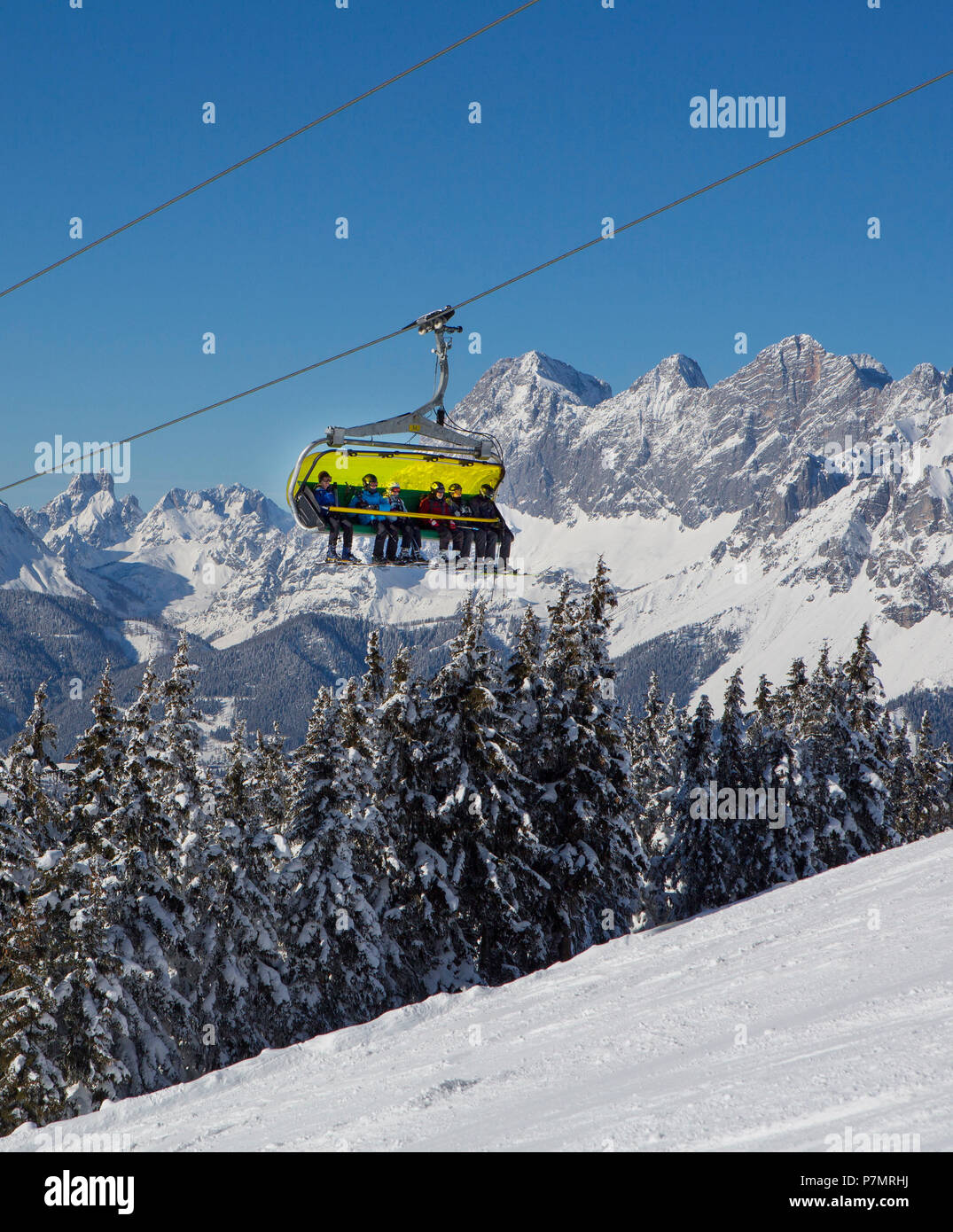 Austria, Styria, Liezen district, Schladming, Planai, Planai ski area, view to the Dachstein massif, chairlift, Stock Photo