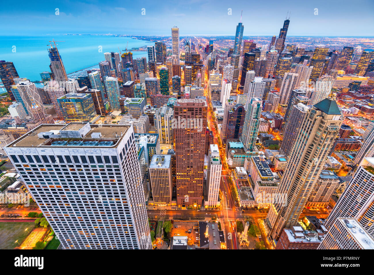 Chicago Rooftop Stock Photos & Chicago Rooftop Stock Images Alamy