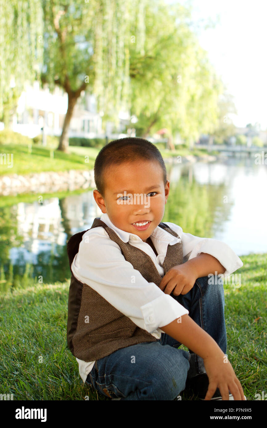 portrait-of-a-happy-asian-little-boy-stock-photo-alamy