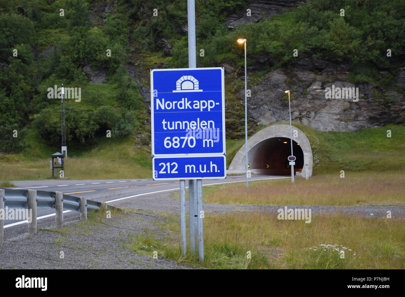 Norwegen, Nordkap, Nordkapp, Nordkapptunnel, Verkehrszeichen, Finnmark, Mageøy, Honningsvåg, Portal, Tunnelportal, Insel, unterirdisch, unter dem Mee, Stock Photo