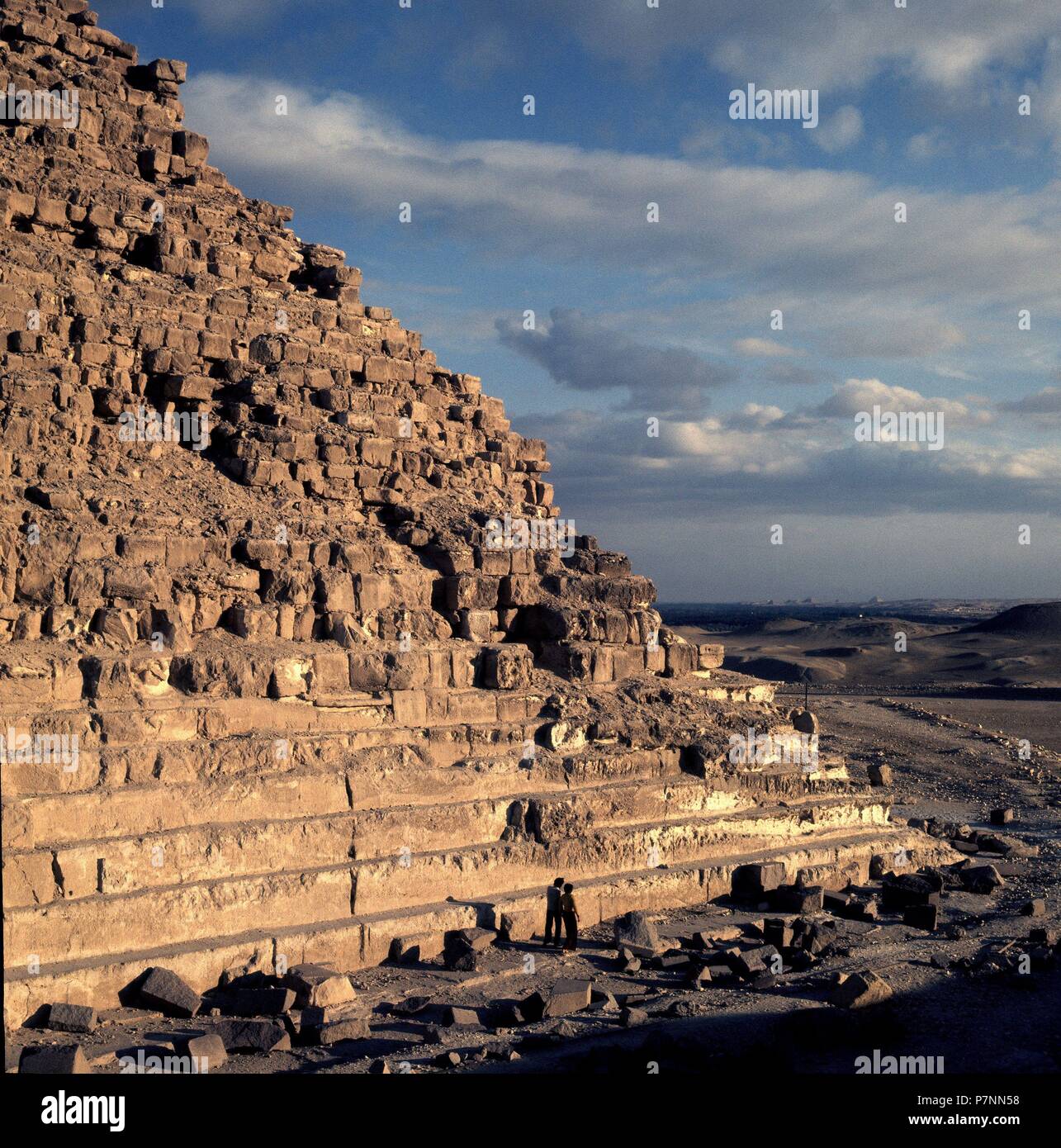 PIRAMIDE DE KEFREN - IV DINASTIA - HACIA EL 2550 AC. Location: CHEPHREN PYRAMID, GIZA, EGYPT. Stock Photo