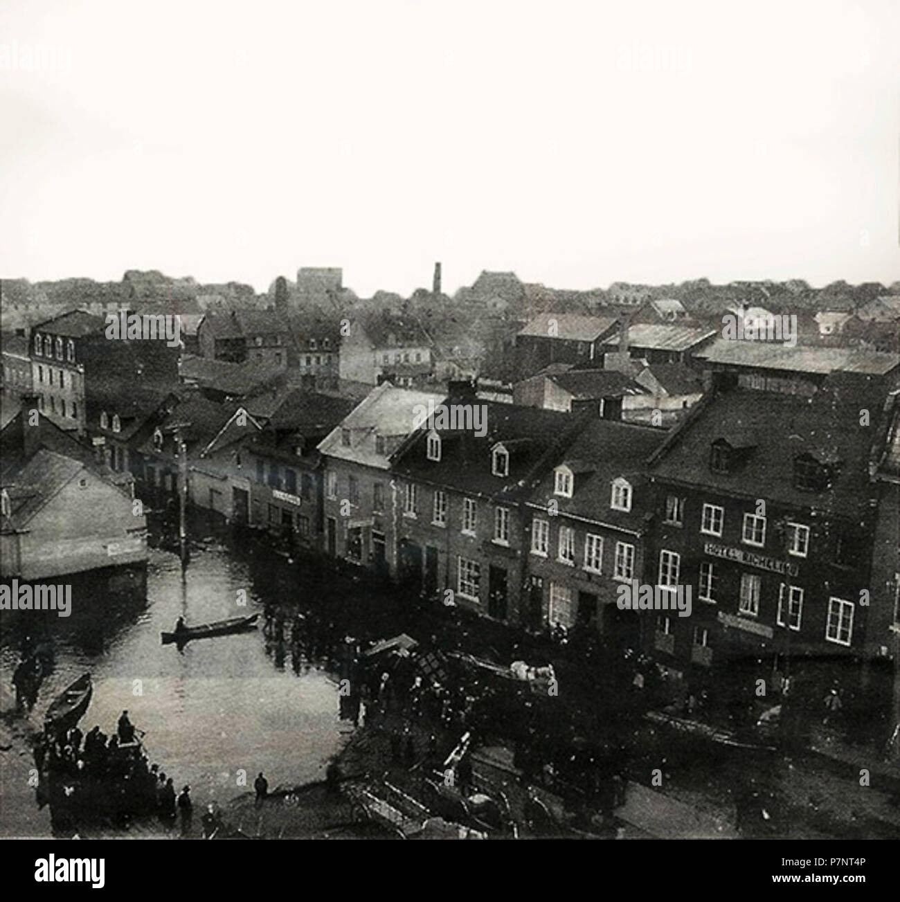 Français Inondation du centreville de TroisRivières en 1896. 15
