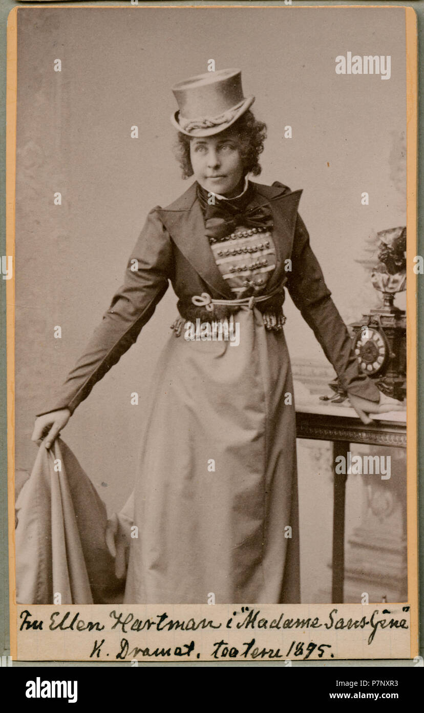 Ellen Hartman i titelrollen i Madame Sans-Gêne, Kungliga Dramatiska teatern 1895 144 Ellen Hartman, rollporträtt - SMV - H3 197 Stock Photo
