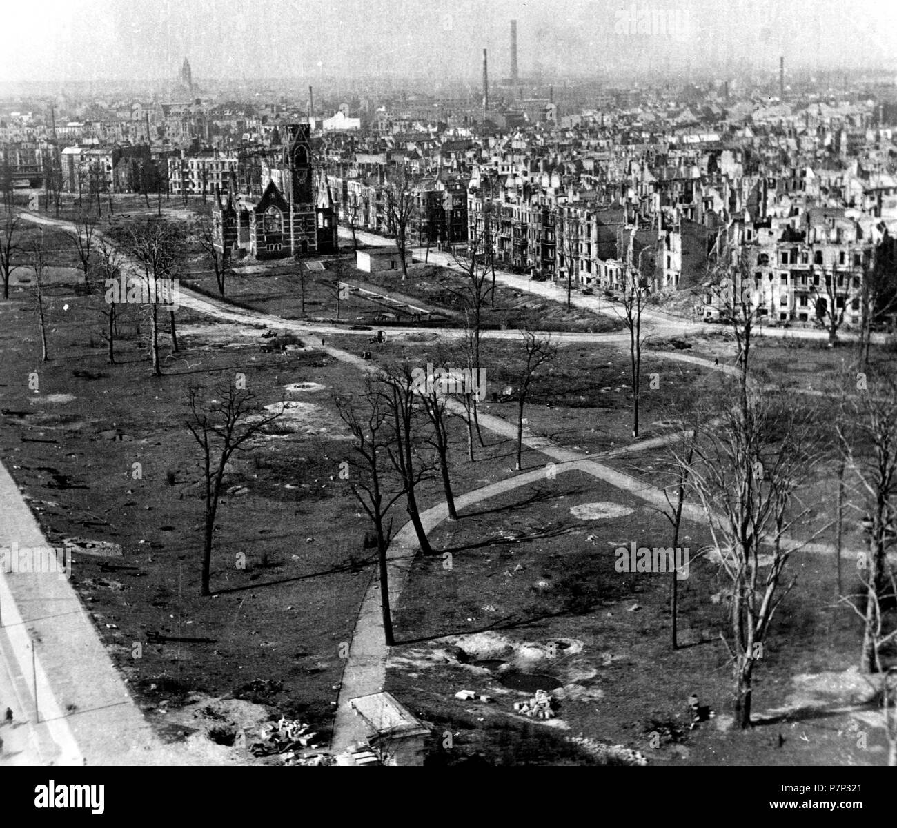 aerial-berlin-1945-black-and-white-stock-photos-images-alamy