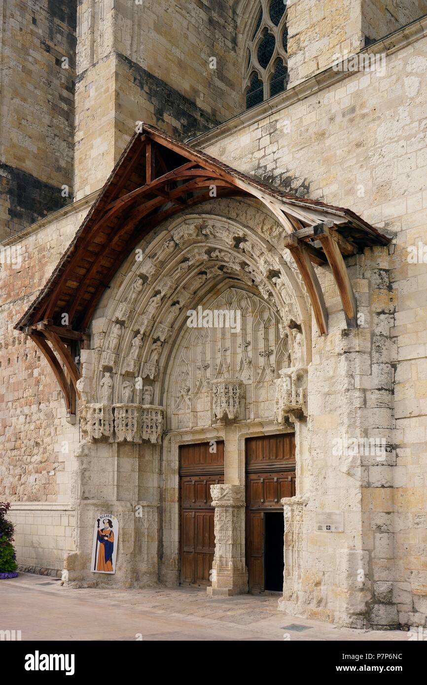 Catedral de san pierre hi-res stock photography and images - Alamy