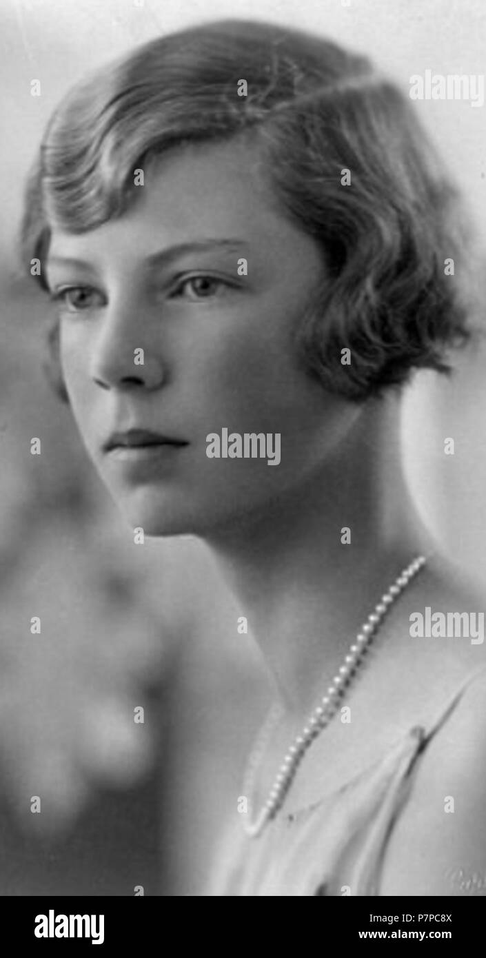 English: Joan Eyres-Monsell of Dumbleton Hall . circa 1930 221 Joan Eyres Monsell 2 Stock Photo