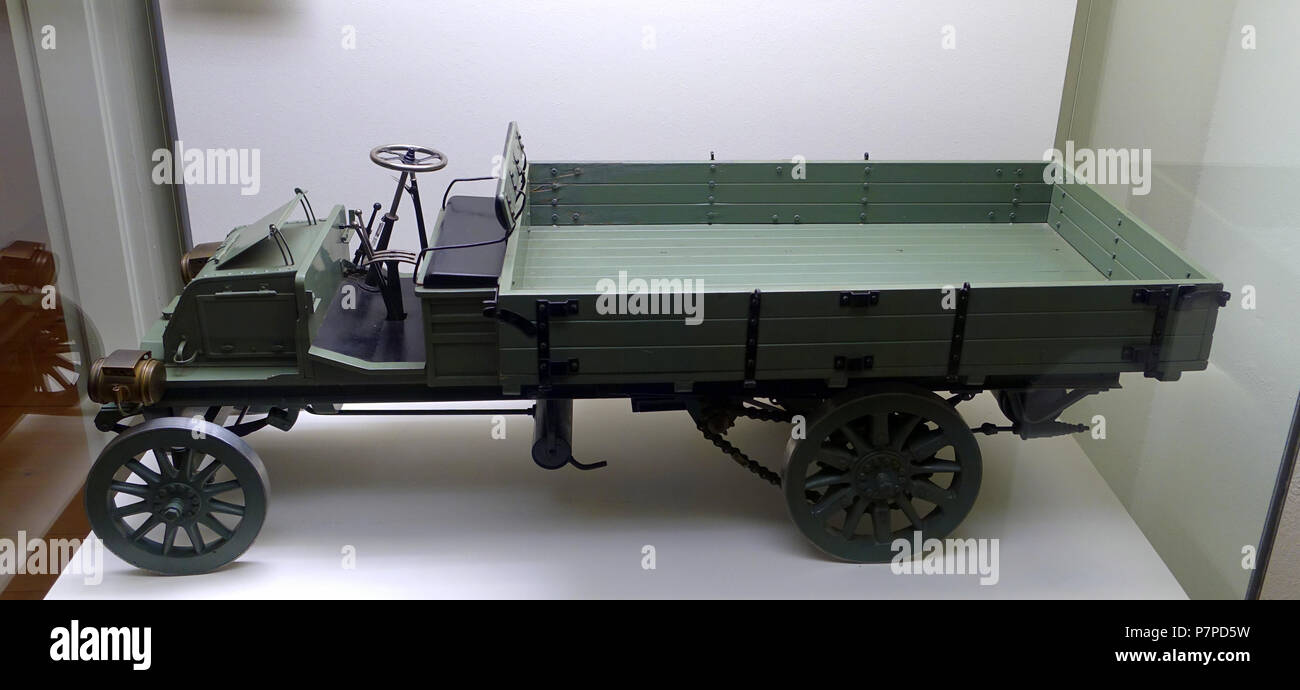 58 Büssing truck 1-5th size model, Braunschweig, 1903, wood and iron - Braunschweigisches Landesmuseum - DSC04801 Stock Photo