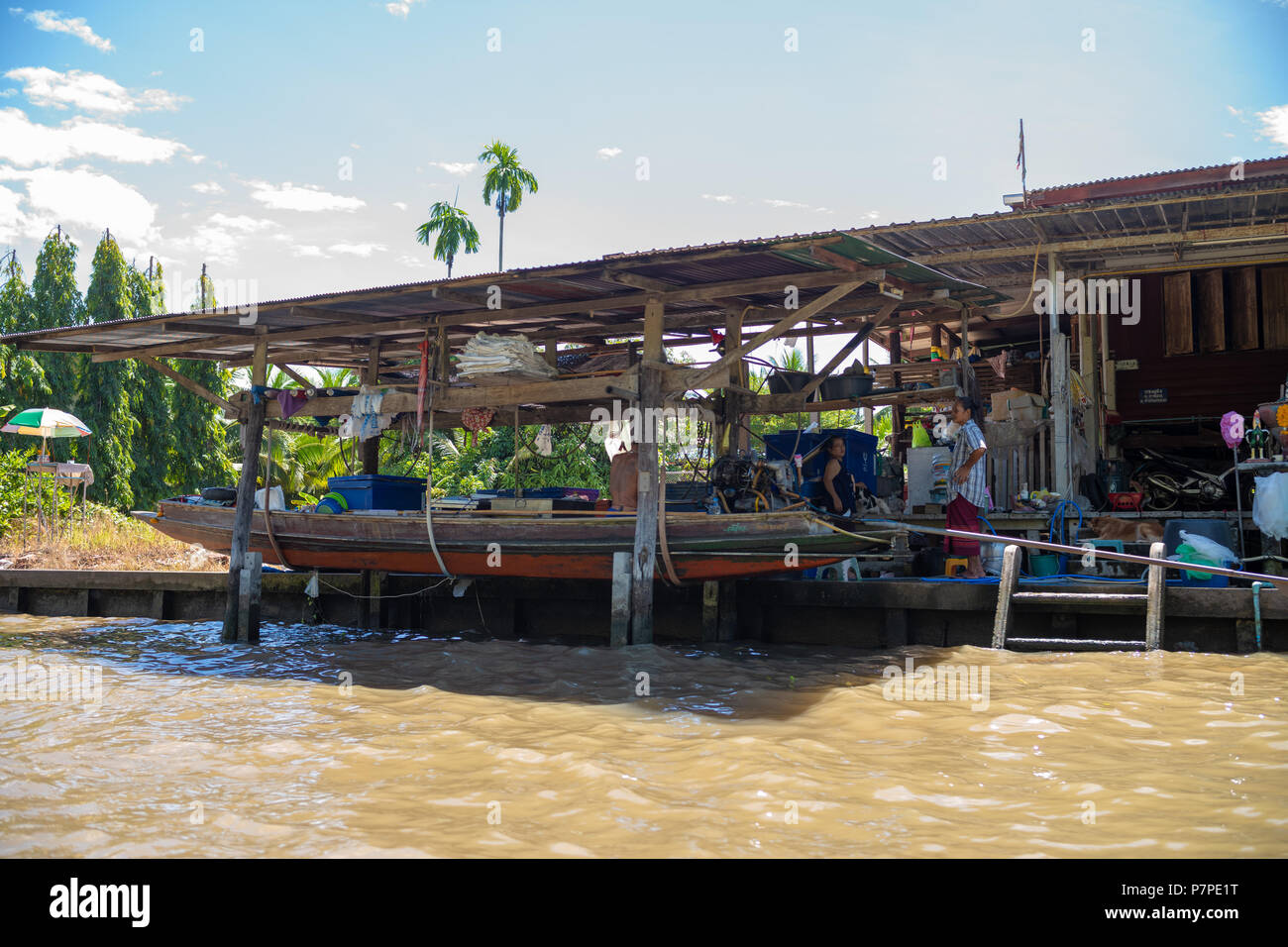 Floating market in Bangkok Stock Photo - Alamy