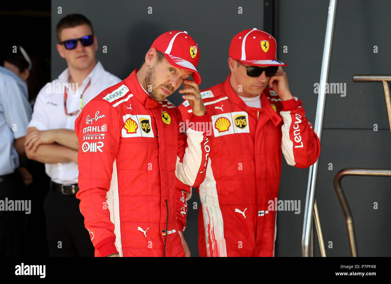 Ferrari&rsquo;s Sebastian Vettel (left) and Kimi Raikkonen after qualifying