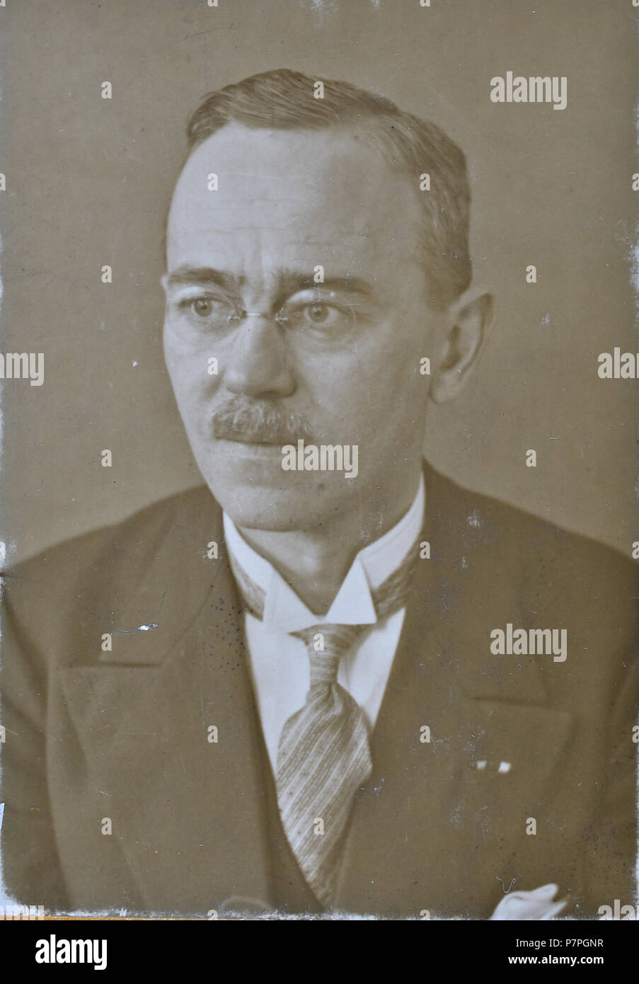 English: Kurt Engelhardt, a member of the staff of the Command of the SA-Group in Breslau and one of the victims of the purge by the National Socialist dictatorship known as 'Night of the Long Knives'. He was shot by an SS-firing-squad in a forest outside of Breslau in the wee hours of July 1 1934. circa 1932 146 EngelhardtKur Stock Photo